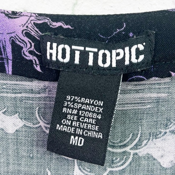 Hot Topic Black Purple Sun Moon Cropped Button Up Tie Front Top Size Medium - Picture 5 of 6